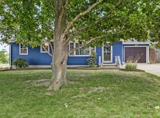 485 Ridge Dr, Marion, IA 52302