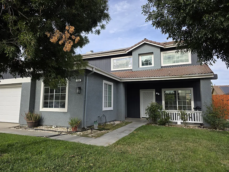 714 Syrah Ct