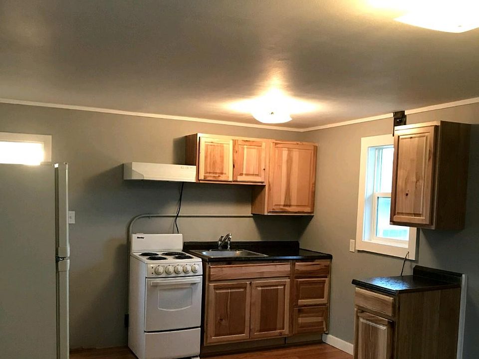 1st image of 722 1st St N