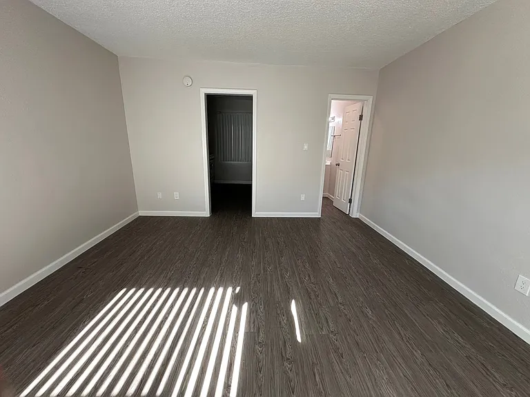 7744 Reseda Blvd #24 — Photo 6