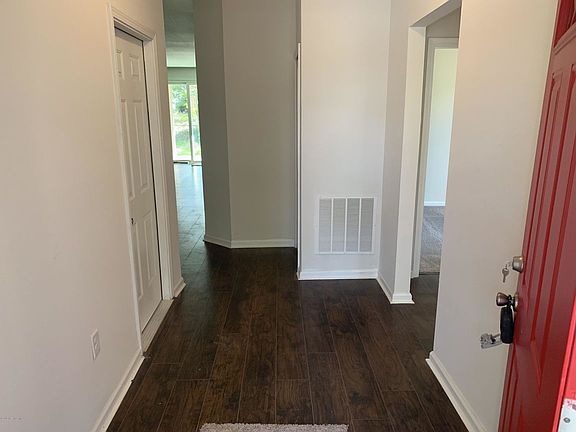 3rd image of 4329 Fender Ct