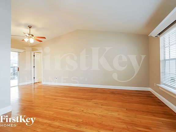 2nd image of 1733 SW 47th Ter