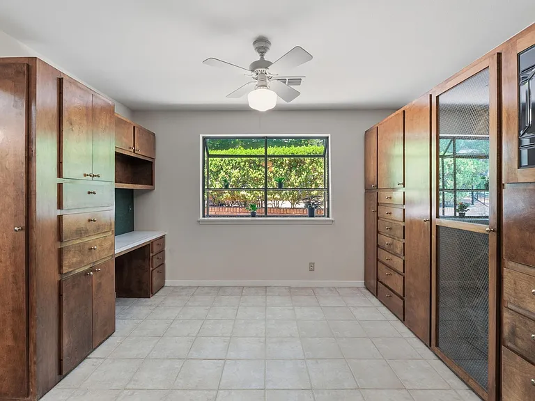 2802 Pecos St — Photo 13