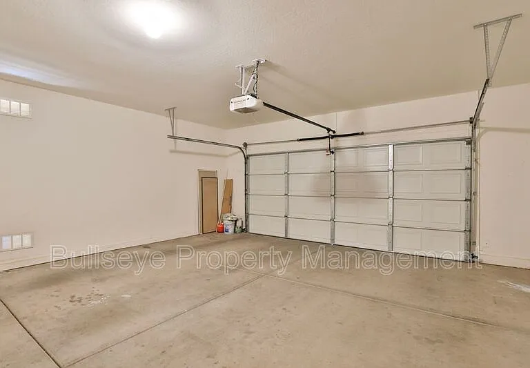 11547 E Sylvan Ave — Photo 12