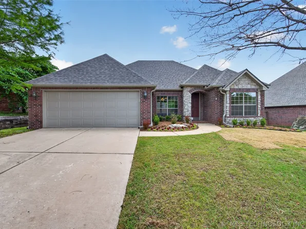 4526 E 141st Pl S, Bixby, OK 74008