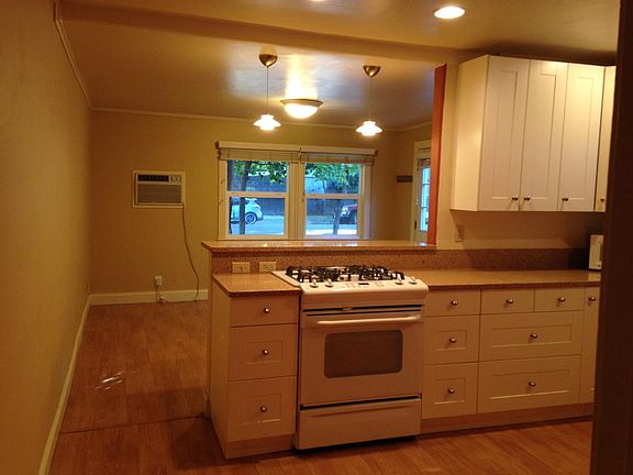 5th image of 720 27th St #A