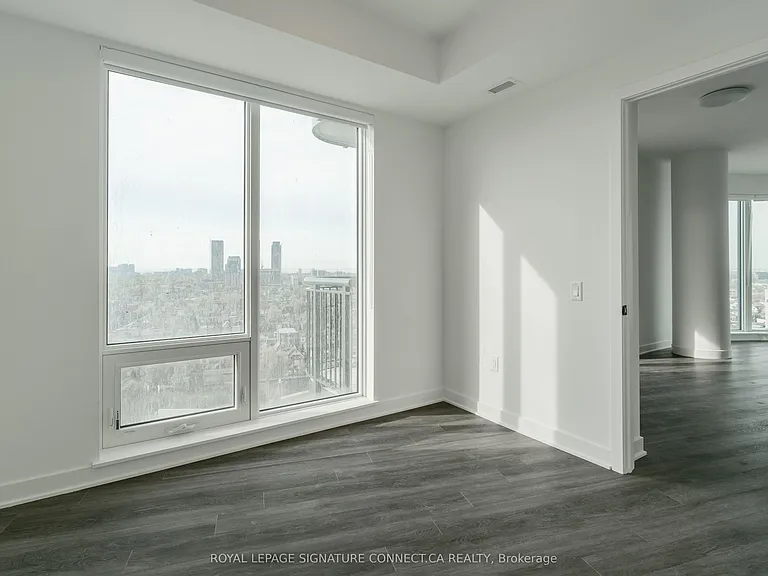 1185 Dupont St #1210 — Photo 17