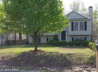11816 Falcon Ridge Dr, Fredericksburg, VA 22407