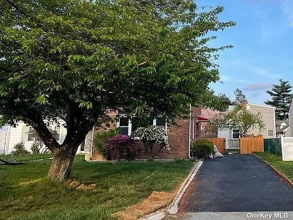 2nd image of 63 Wood Ave