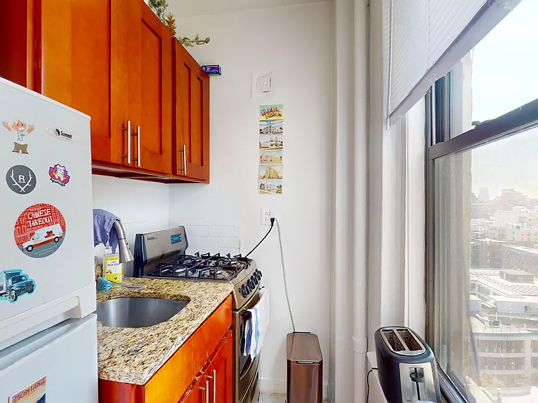 114 W 86th St #16C — Photo 4