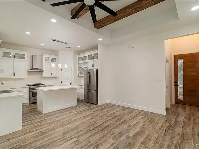 2211 Tomatillo Dr — Photo 3