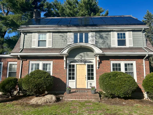 27 Lincoln St, Waltham, MA 02451