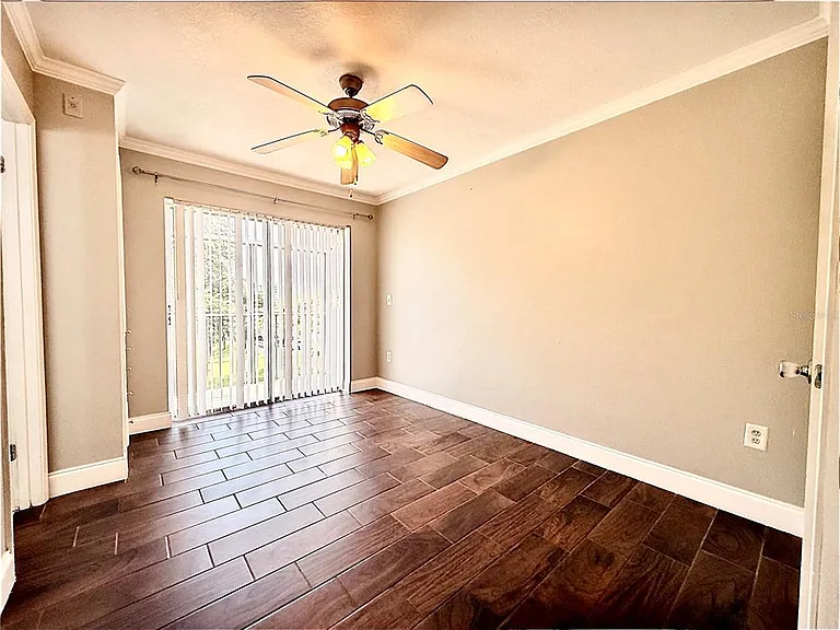 133 Oyster Bay Cir #370 — Photo 6