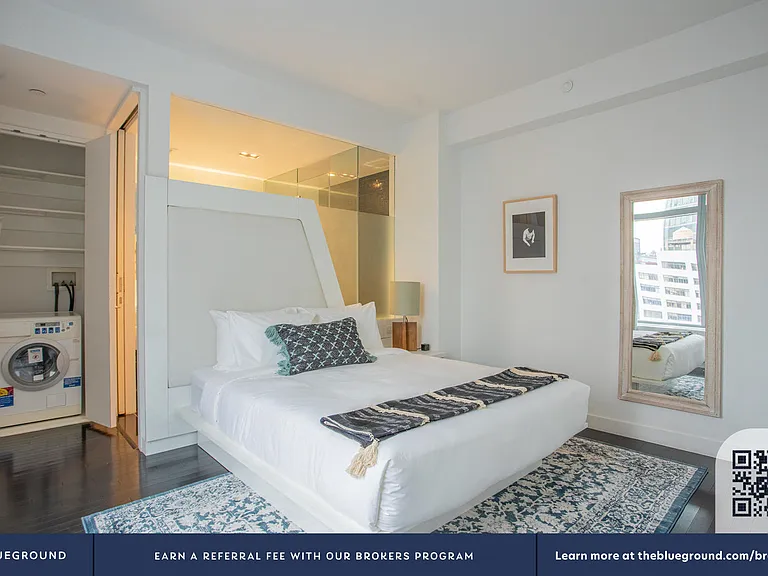 123 Washington St #28H — Photo 9