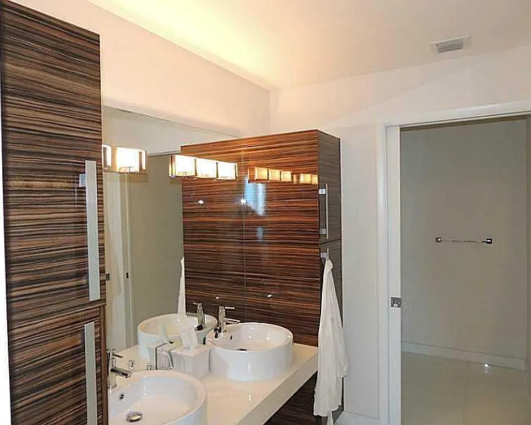 2020 N Bayshore Dr #2405-1-2405