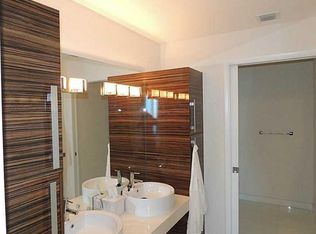 2020 N Bayshore Dr UNIT 2405-1-2405, Miami, FL 33137