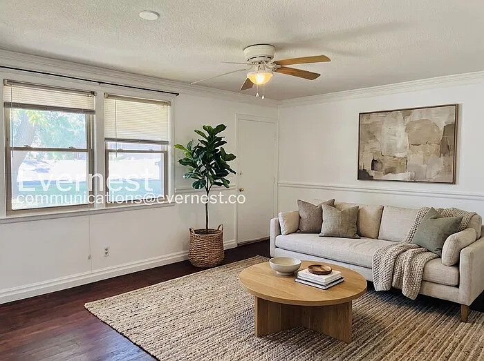 2 bed, 1.0 bath, 1025 sqft, $1,600 — Photo 2