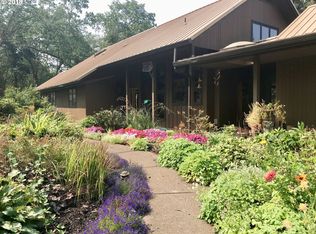 29821 Jeans Rd, Veneta, OR 97487