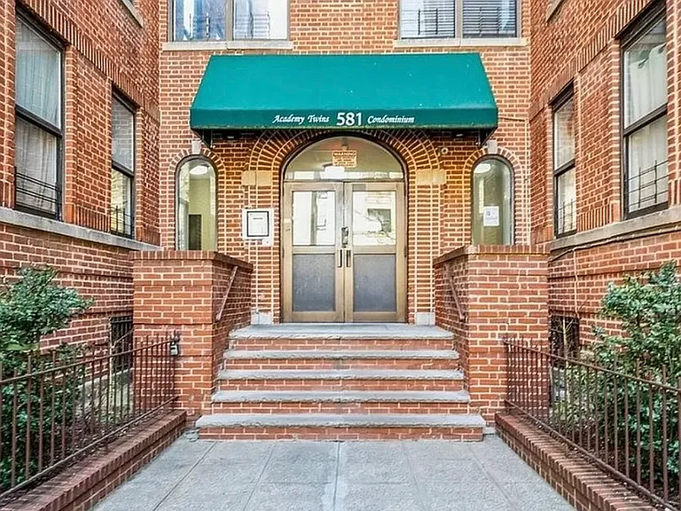 581 Academy St #1G — Photo 22