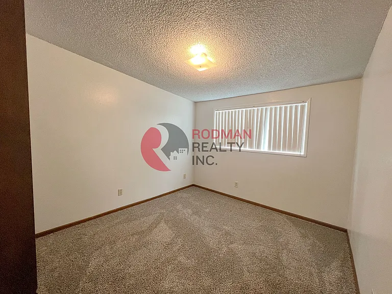 1148 10th Ave — Photo 10