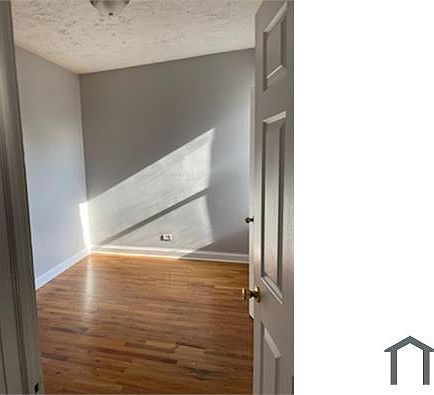 1st image of 722 N Cicero Ave APT 3