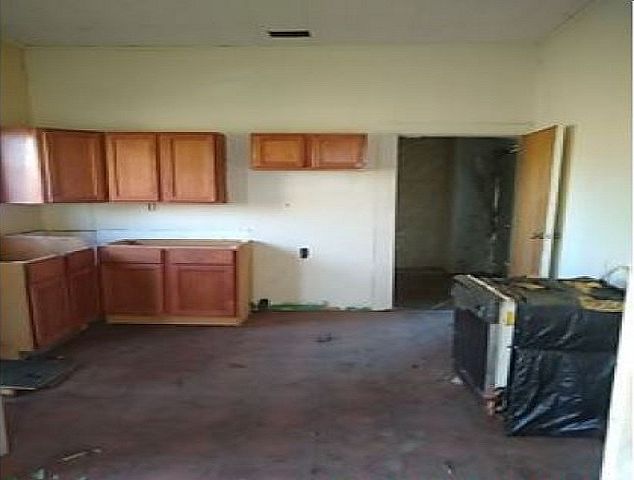 2nd image of 157 W Madison St