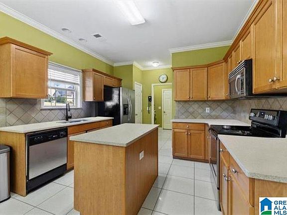4th image of 3617 Merlin Cir