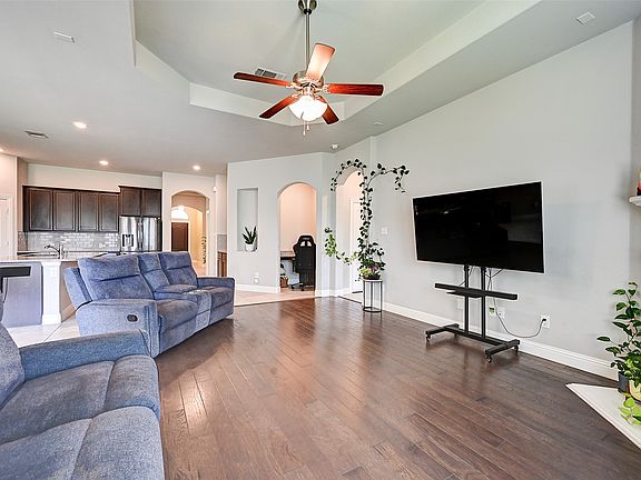 5th image of 4016 Blessington Dr