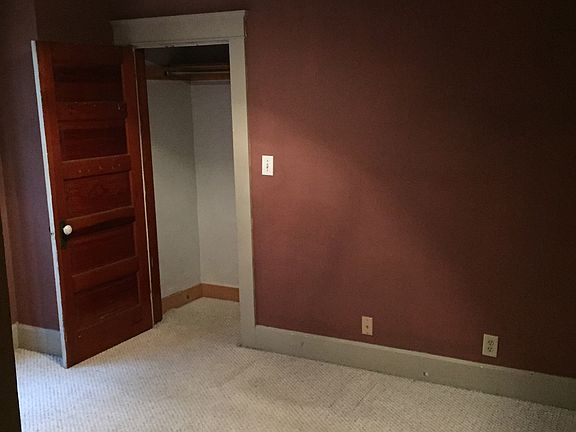 5th image of 1542 Stanton Ave