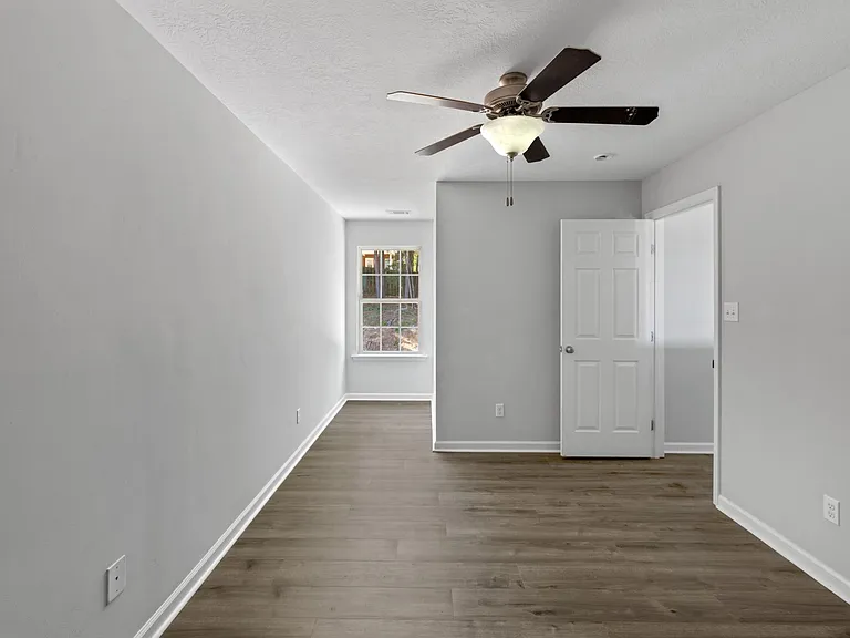 609 Brighton Cir — Photo 24