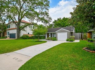 4627 Cedar Oaks Ln, Bellaire, TX 77401