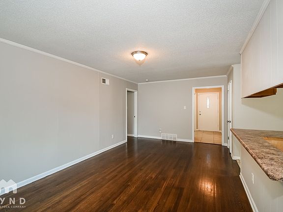 5th image of 1333 Mary Jane Ave