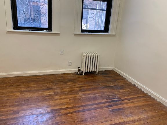 5th image of 16 W 87th St Front 3
