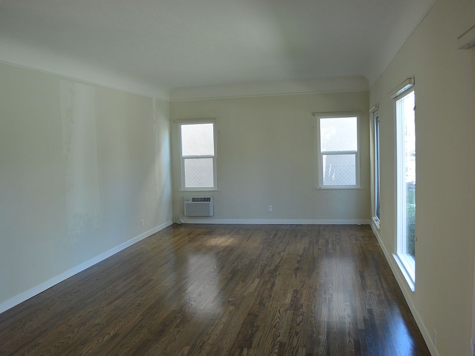 Living Room - B