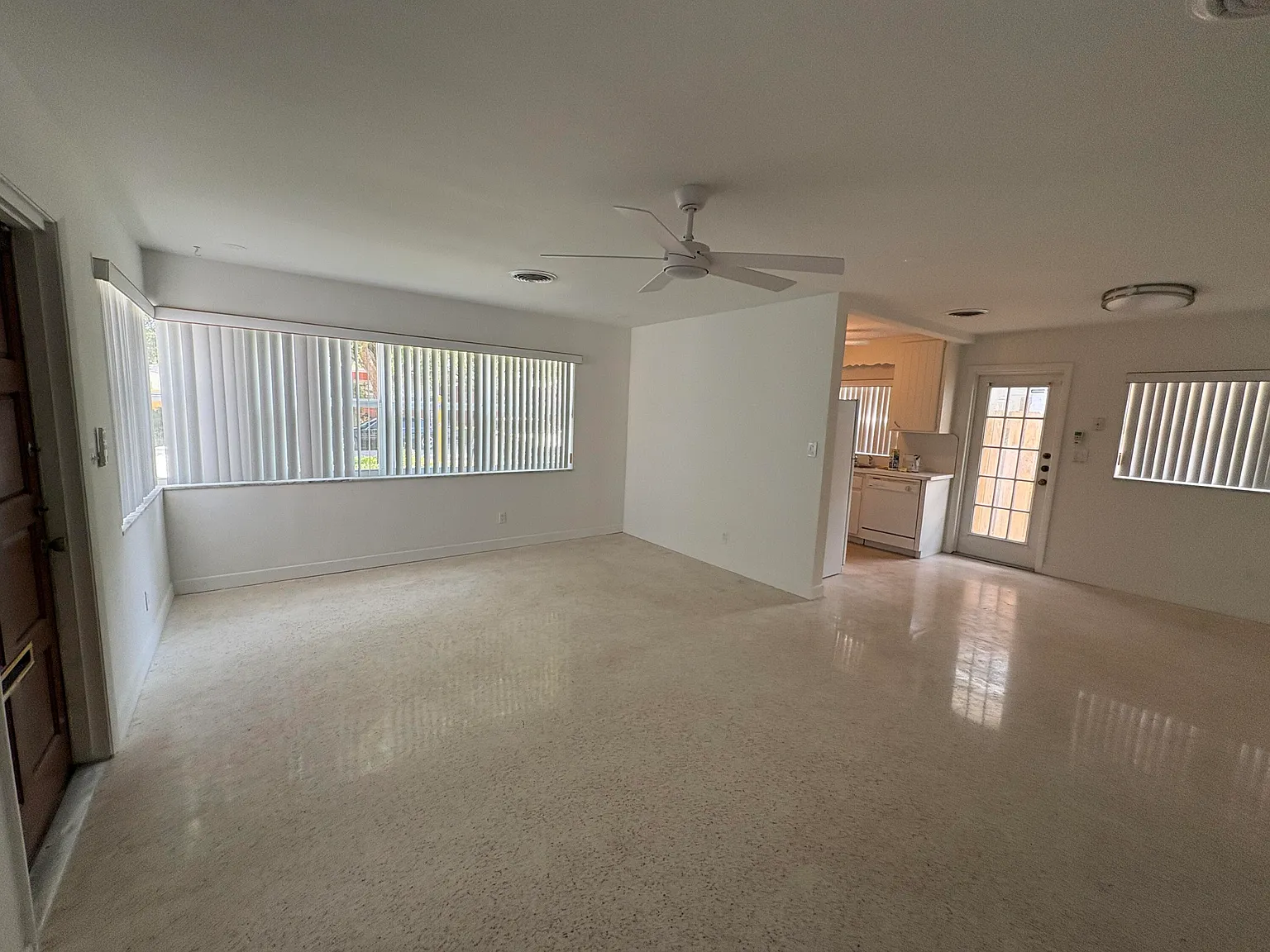 2 bed, 2.0 bath, 1224 sqft, $2,950 — Photo 4