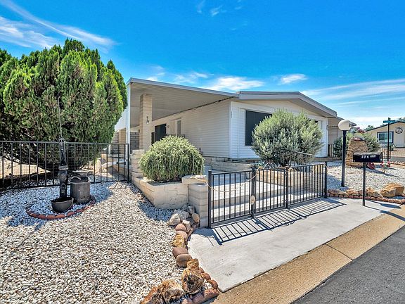 4th image of 283 W Cumaro Dr