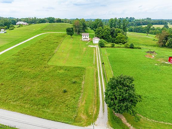 5th image of 41381 Brown Rd