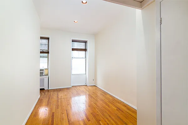 Rented by Oxford Property Group | media 14