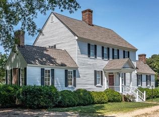 49 Clifton Ave, Kilmarnock, VA 22482