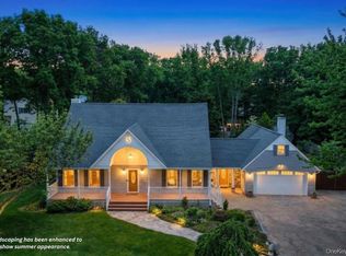 18 Jerusalem Hollow Road, Center Moriches, NY 11949