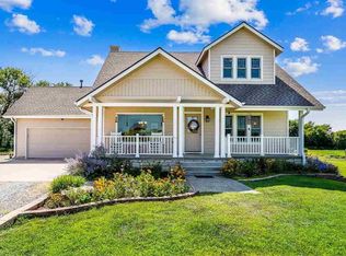 9447 21st Rd, Udall, KS 67146