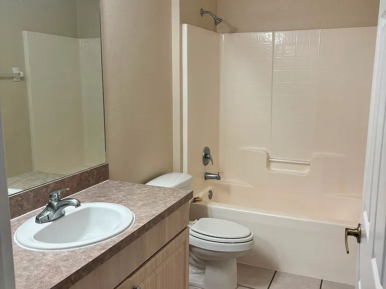 2117 Fairway Dr #2117 — Photo 2