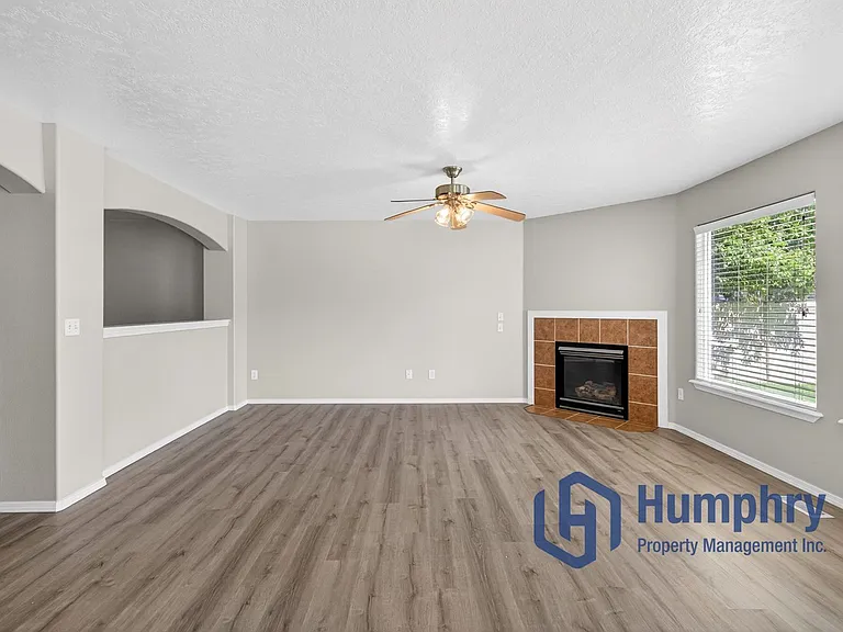 1359 E Palermo St — Photo 9