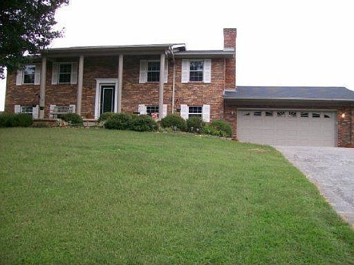 1st image of 602 Vista Dr