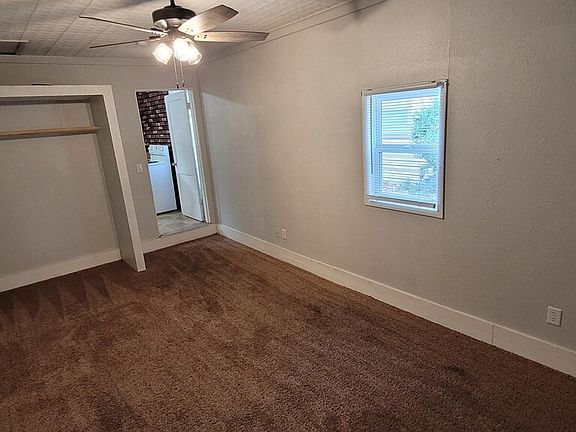 4th image of 831 Charron Dr