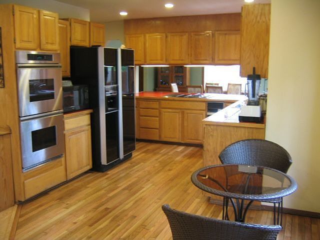 kitchen to dining room
