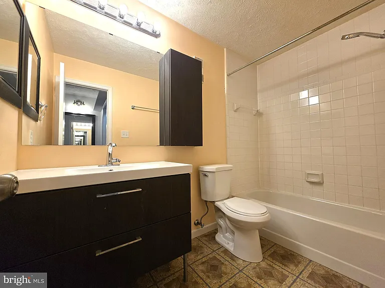 58 Windbrooke Cir #58 — Photo 16