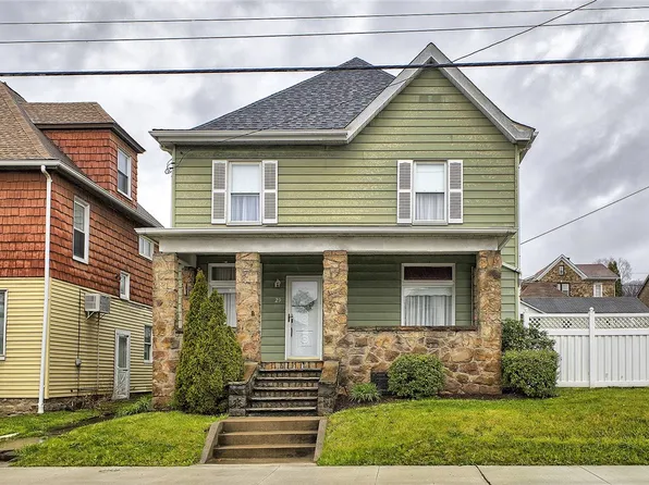 29 S 4th St, Youngwood, PA 15697