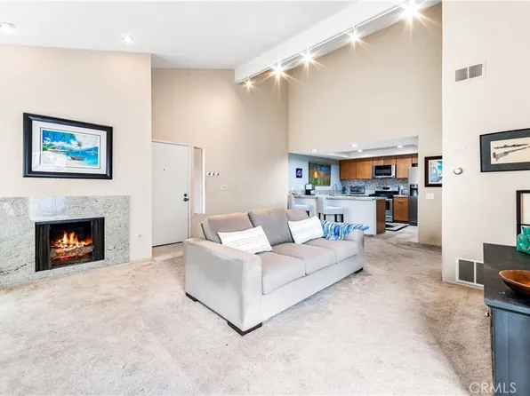 4861 Lago Dr APT 307, Huntington Beach, CA 92649