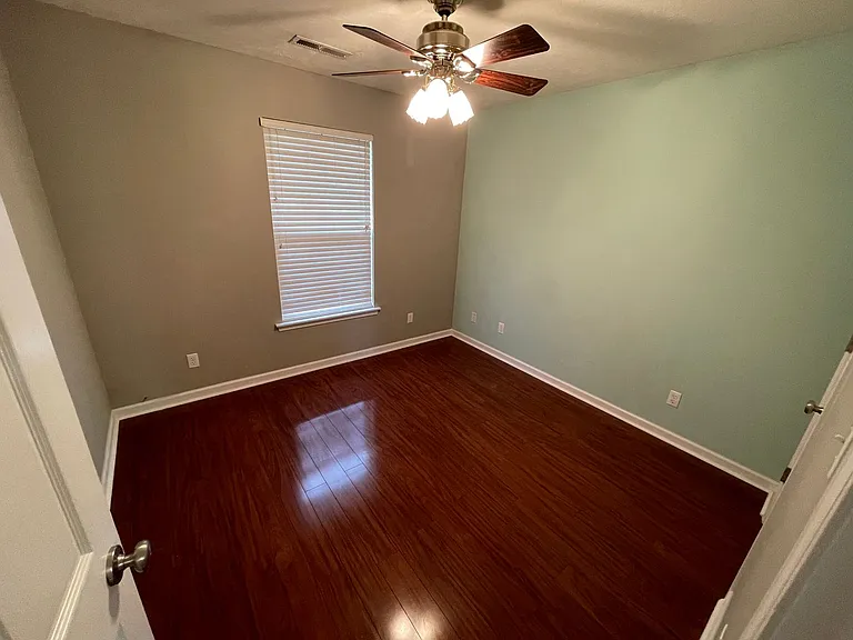 1547 Overlook Cir — Photo 18